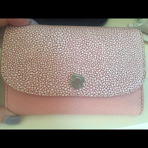 Michael Kors 3 in 1 Juliana Wallet/ Wristlet - Picture 3 of 6